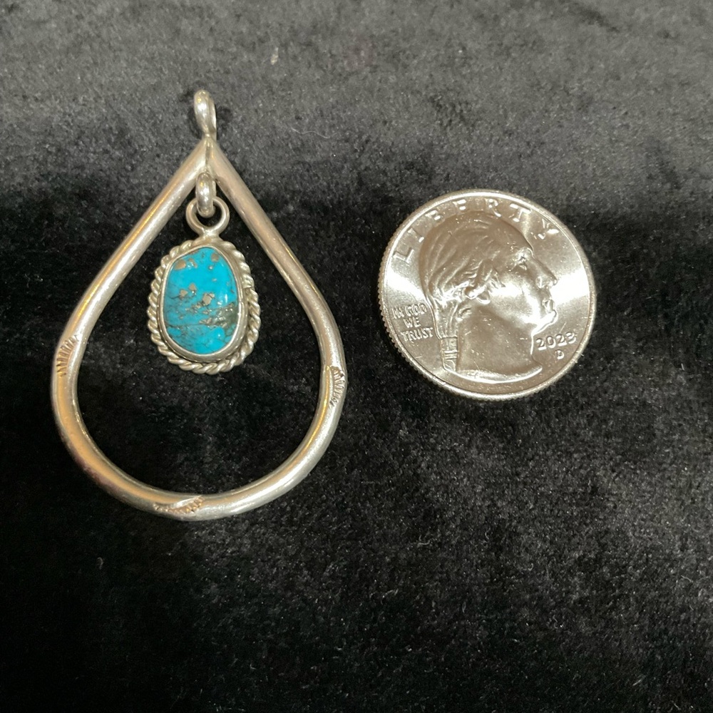 Native STERLING SILVER PENDANT - Picture 7 of 10